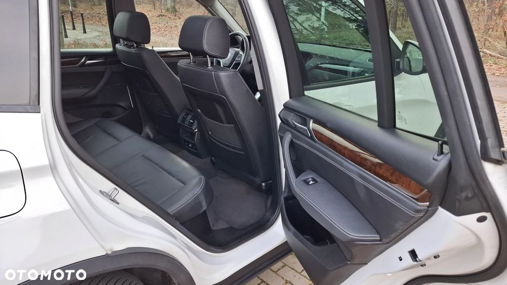 BMW X3 xDrive28i Sport-Aut xLine - 24