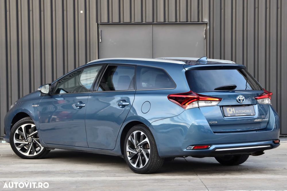 Toyota Auris 1.8 VVT-i Hybrid Automatik Design Edition - 4