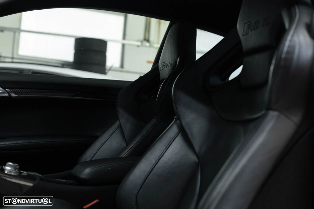 Audi RS5 4.2 FSi quattro - 22