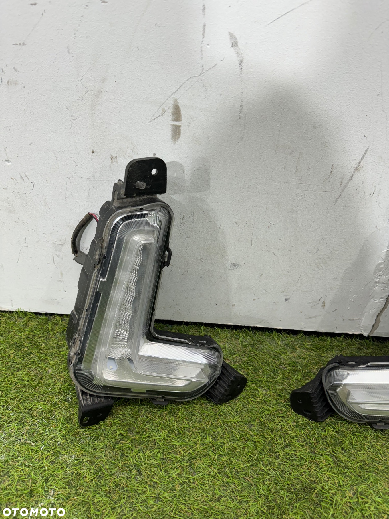 LED DRL Halogen Lewy I Prawy Maxus Deliver 3 - 4
