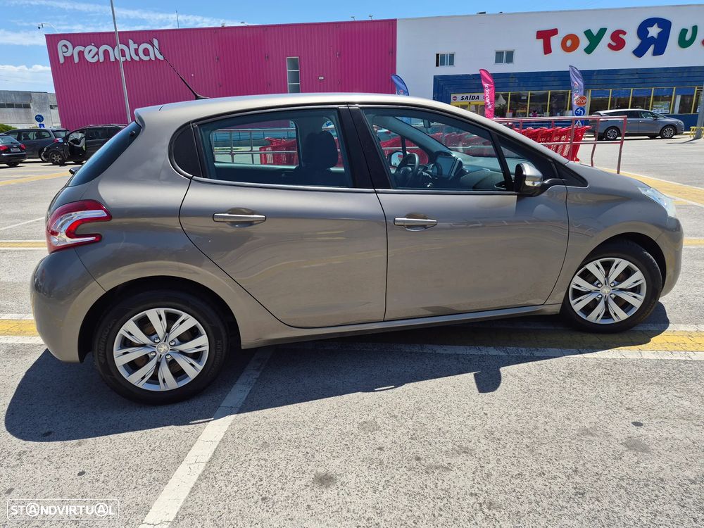Peugeot 208 1.6 e-HDi Active 95g - 7