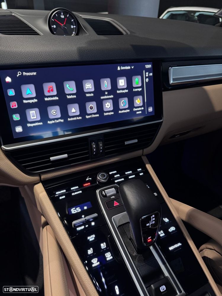 Porsche Cayenne E-Hybrid Platinum Edition - 31