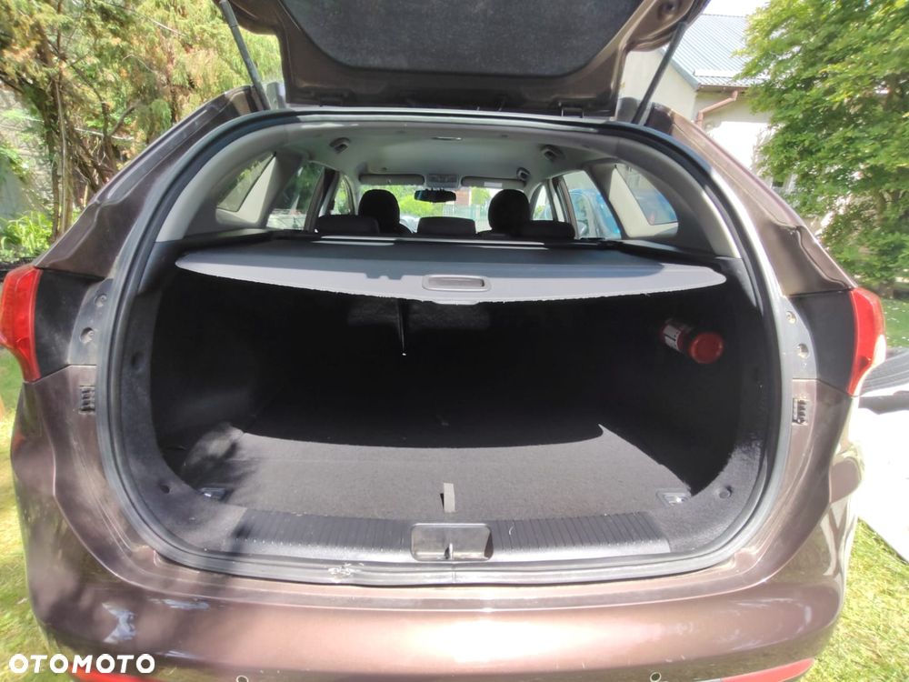 Kia Ceed - 14