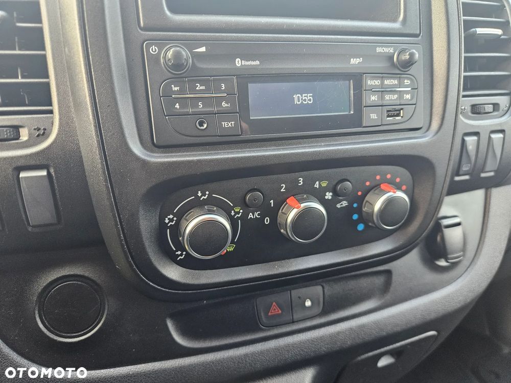 Renault Trafic - 12