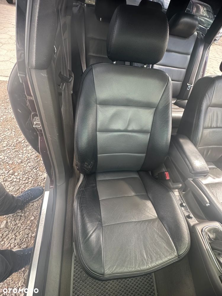 Audi A6 Avant 2.4 - 18