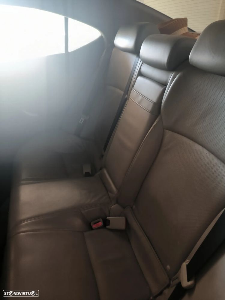 Lexus IS 220 - 11