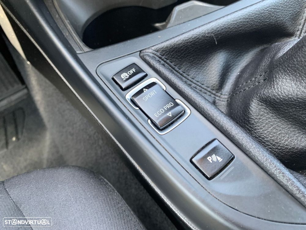 BMW 120 d Line Sport - 32