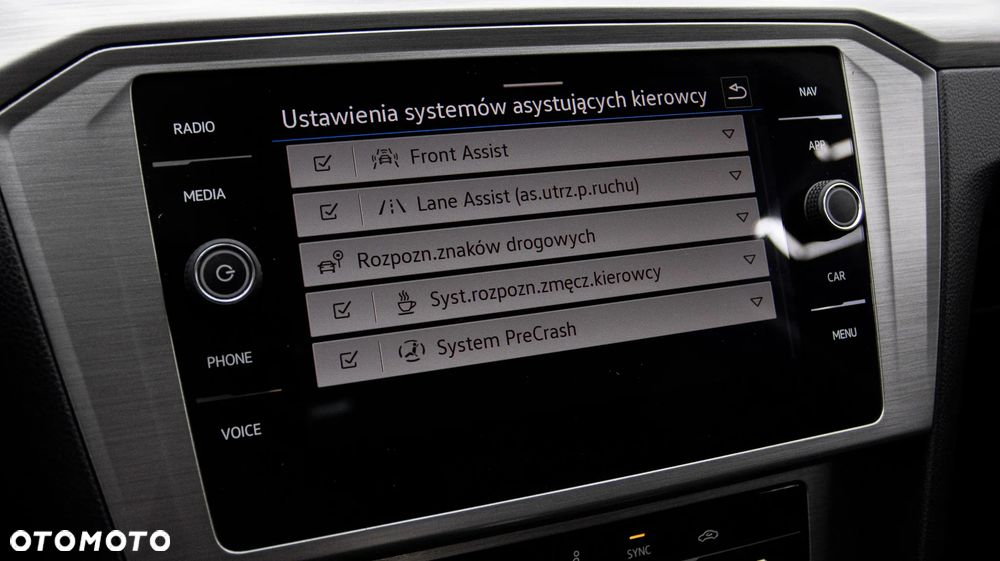 Volkswagen Passat Variant 1.5 TSI EVO Essence DSG - 28