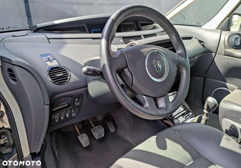 Renault Espace 2.0 dCi Celsium - 13