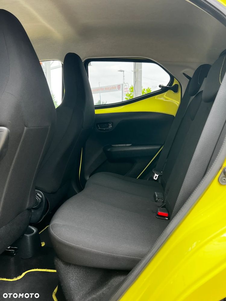 Toyota Aygo x-cite - 16