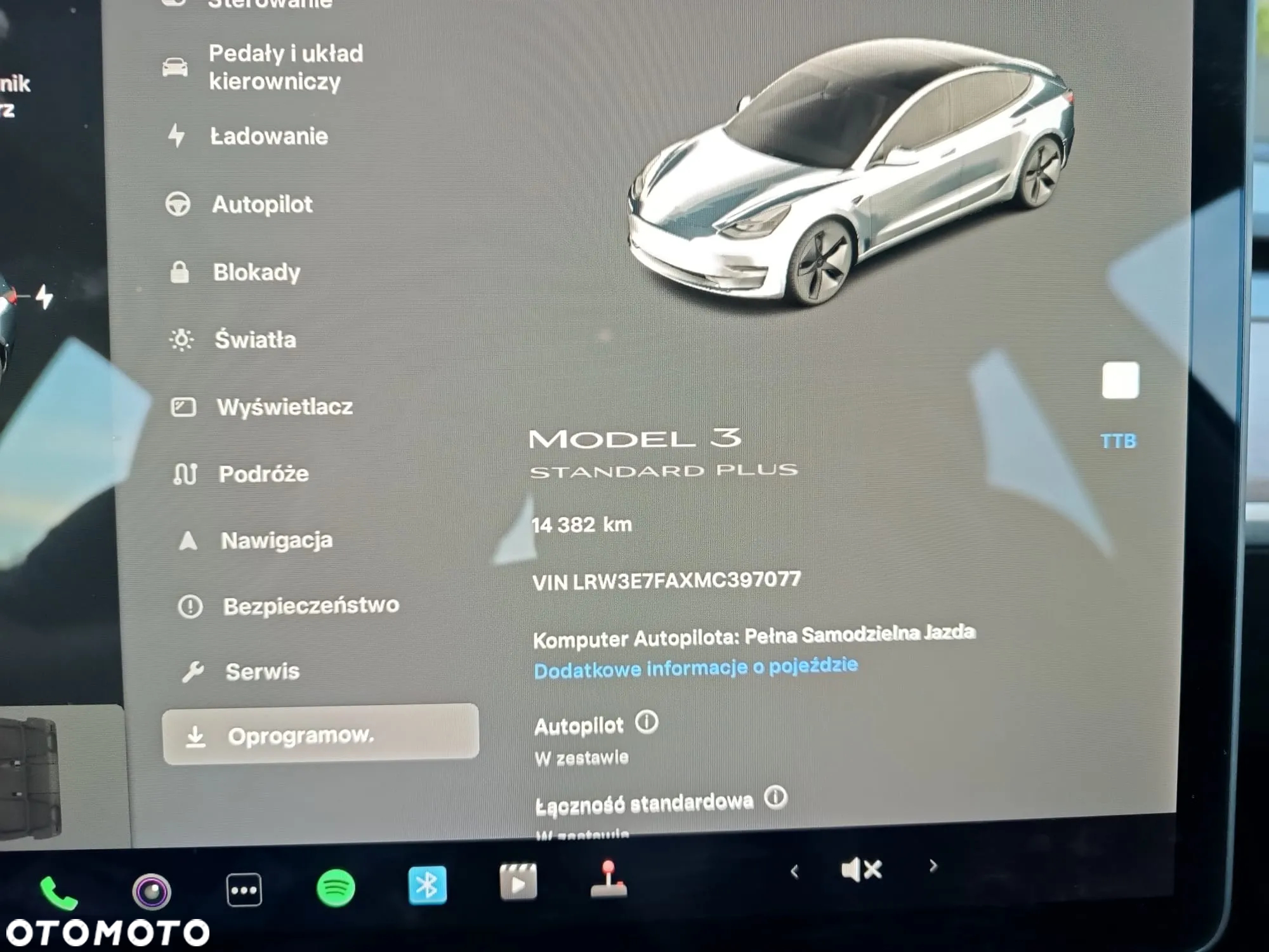 Tesla Model 3 - 23