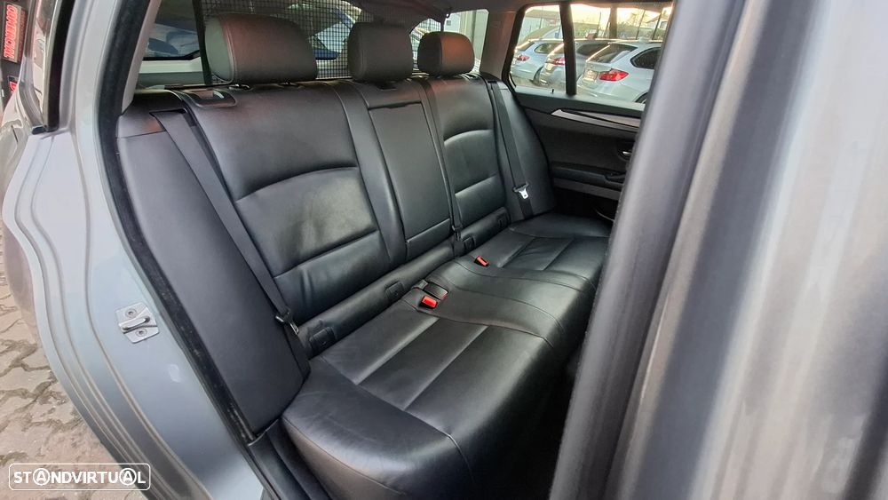 BMW 520 d Luxury Line - 29