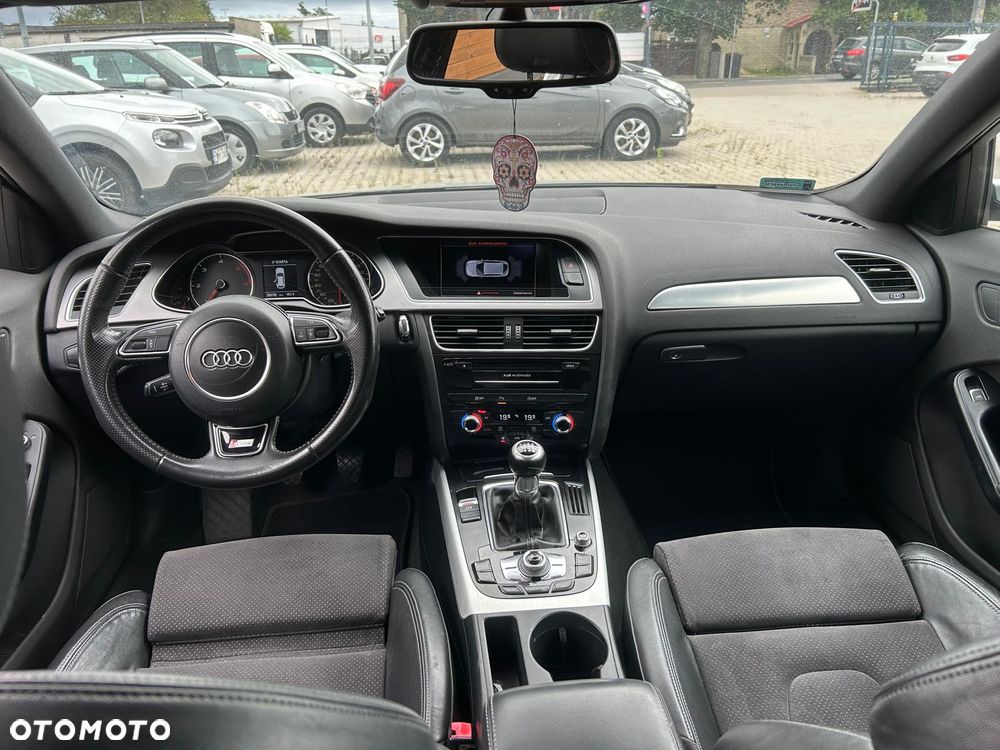 Audi A4 Avant - 13