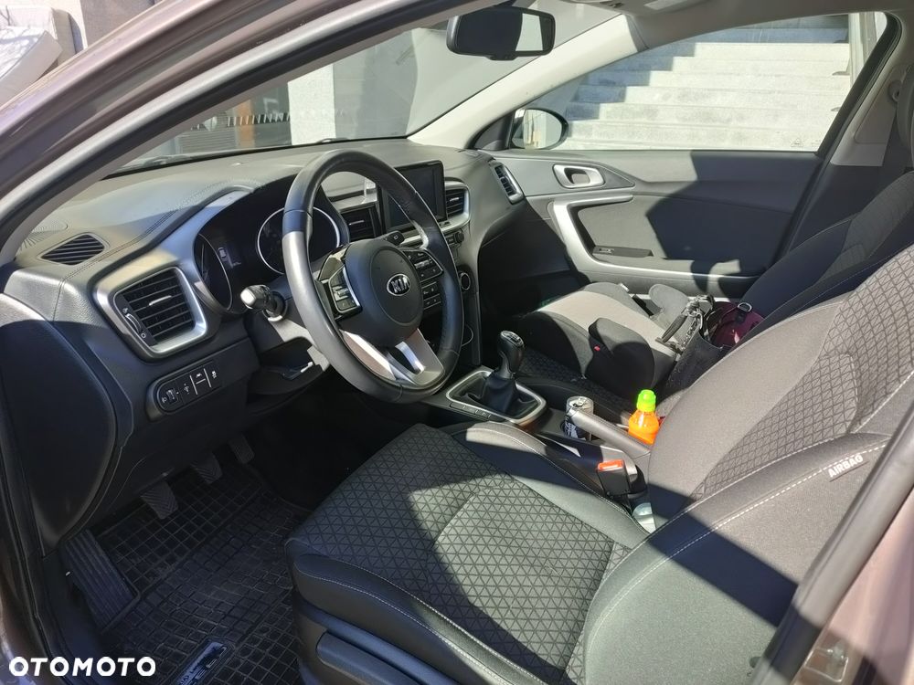 Kia Ceed 1.4 T-GDI M - 12