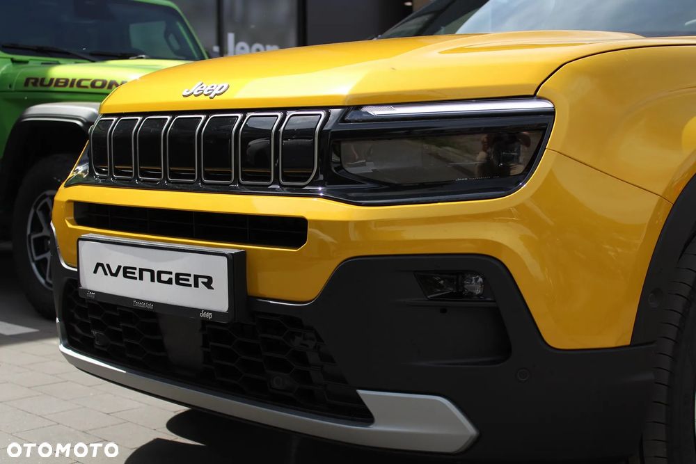 Jeep Avenger 1.2 T3 mHEV Summit FWD eDCT6 - 7