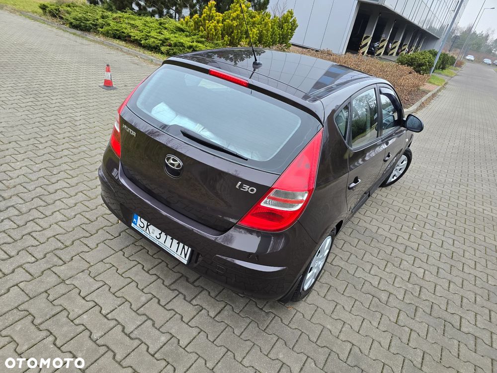 Hyundai i30 1.6 Comfort - 9