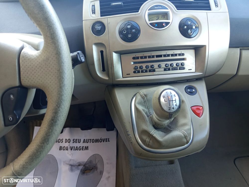 Renault Grand Scénic - 16