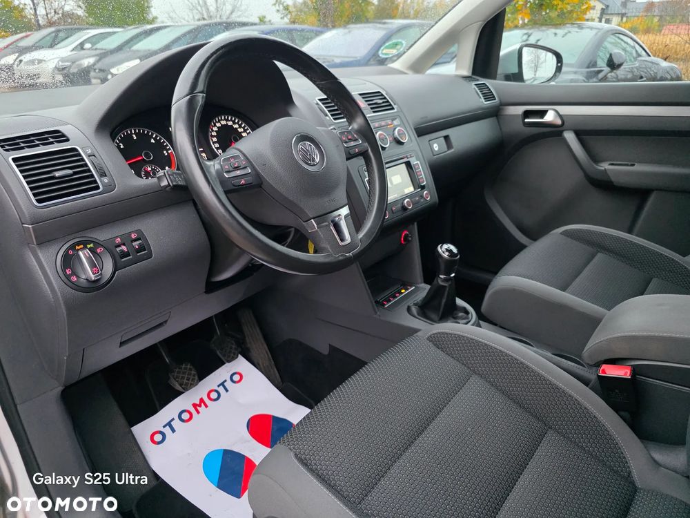 Volkswagen Touran 1.6 TDI DPF BlueMotion Technology Comfortline - 26