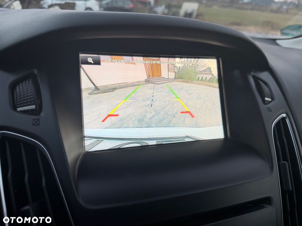 Ford Focus 1.0 EcoBoost Titanium - 25