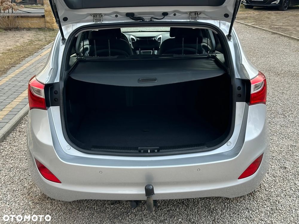 Hyundai i30 i30cw 1.6 CRDi Trend - 14