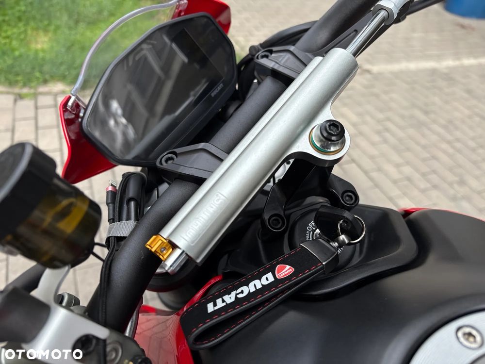 Ducati Monster - 10