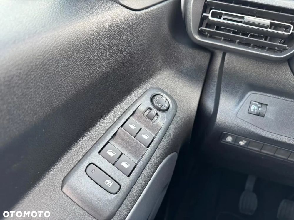 Fiat Doblo 1.5 BlueHDI S&S - 11