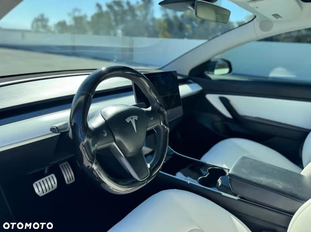 Tesla Model 3 Langstreckenbatterie Allradantrieb Dual Motor Performance - 29