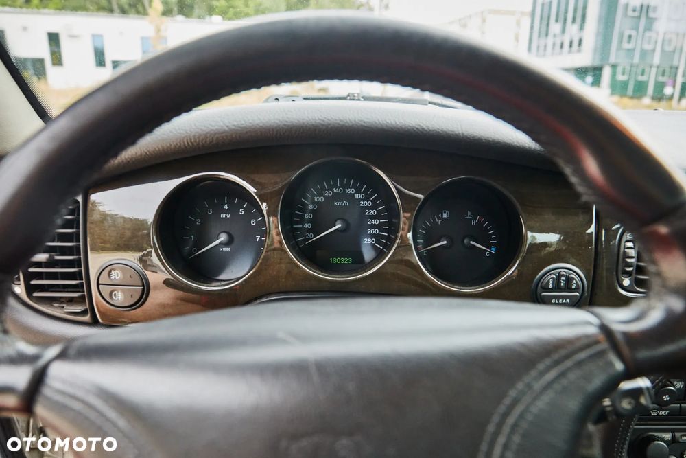 Jaguar XJ Sovereign 4.0 - 20