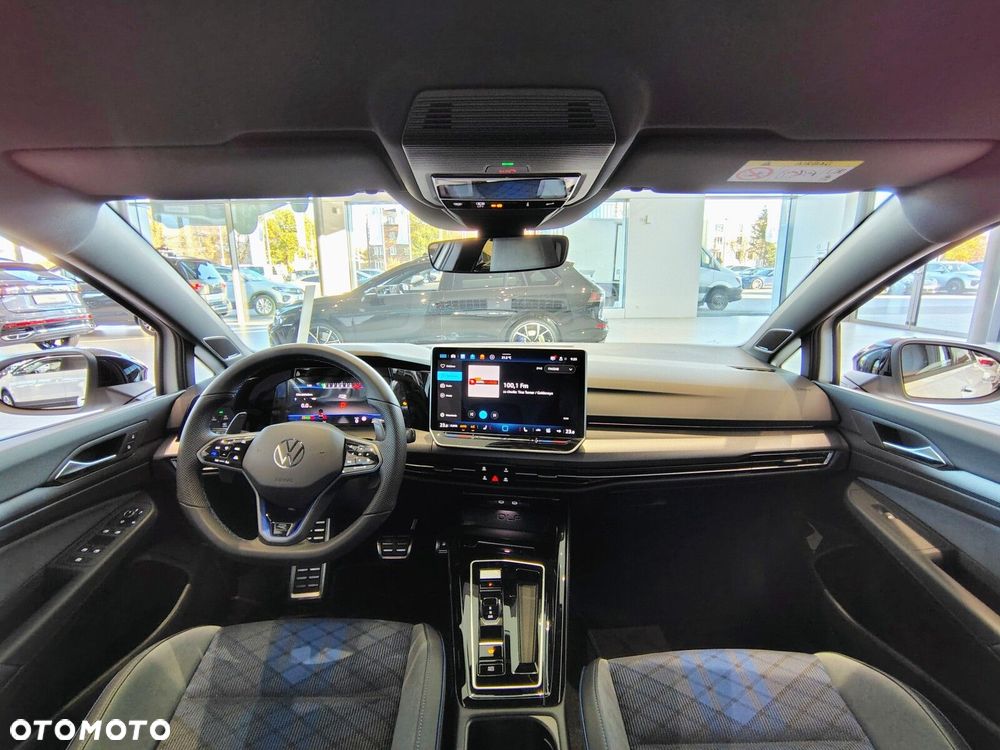 Volkswagen Golf - 29