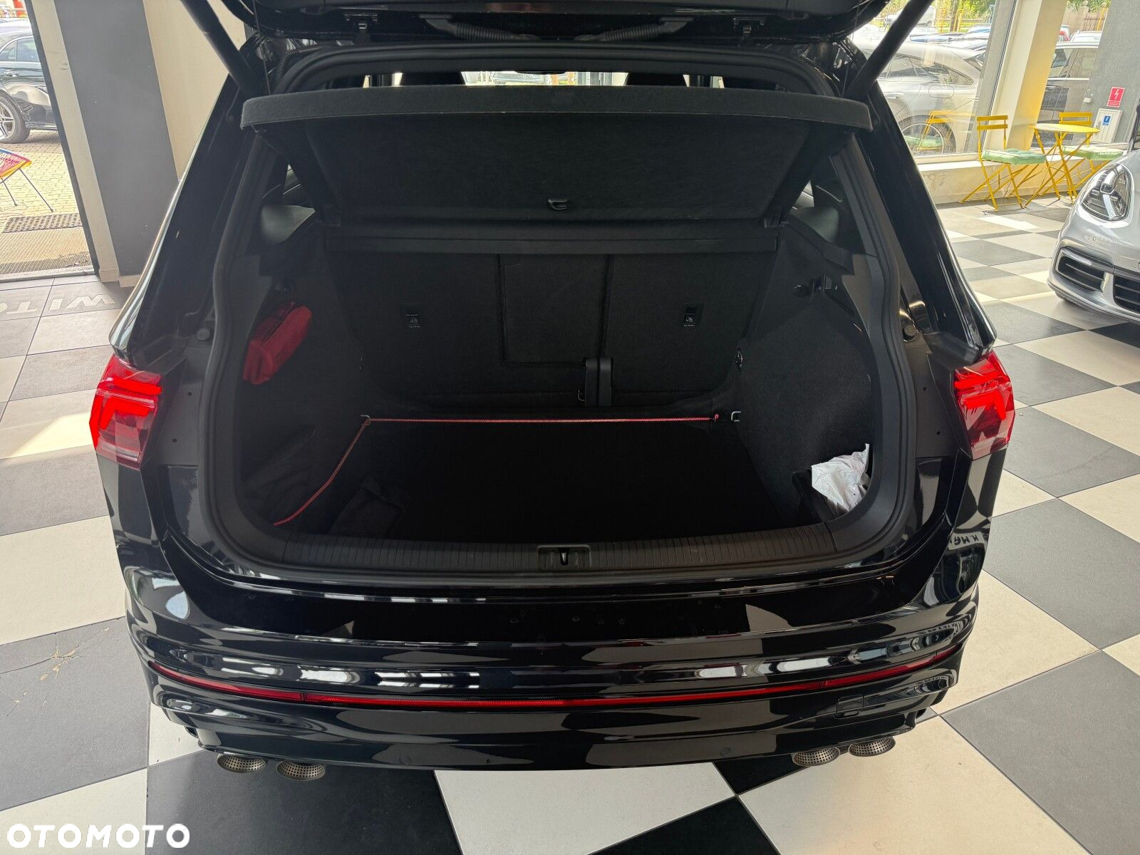 Volkswagen Tiguan - 9