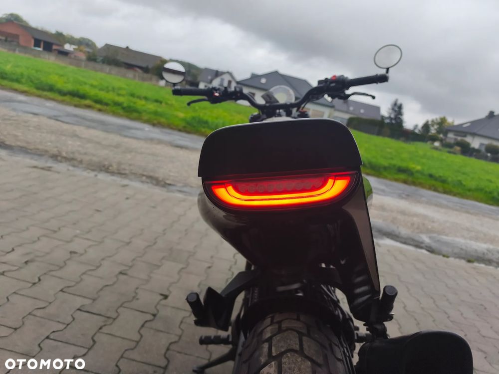 Husqvarna 701 - 15