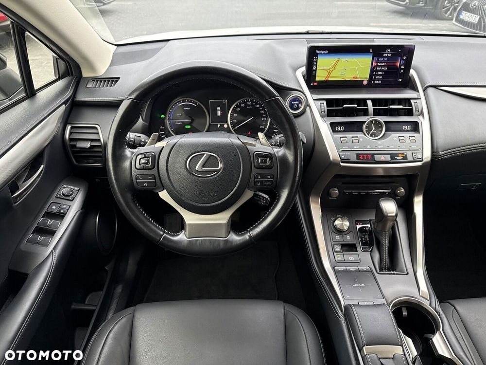 Lexus NX 300h F Impression AWD - 16