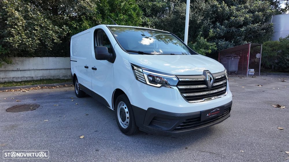 Renault Trafic 2022 photo 2