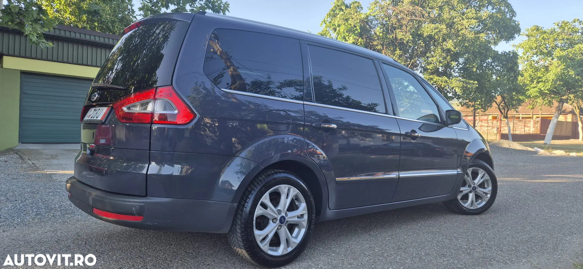 Ford Galaxy - 23