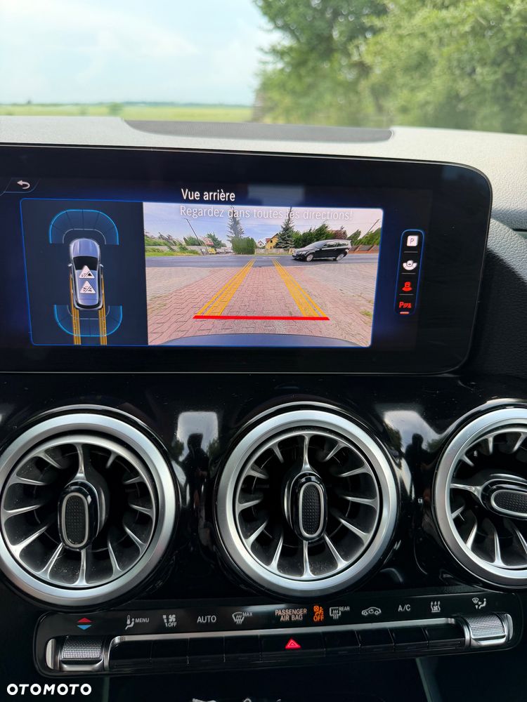 Mercedes-Benz EQA 250+ Electric Art - 22