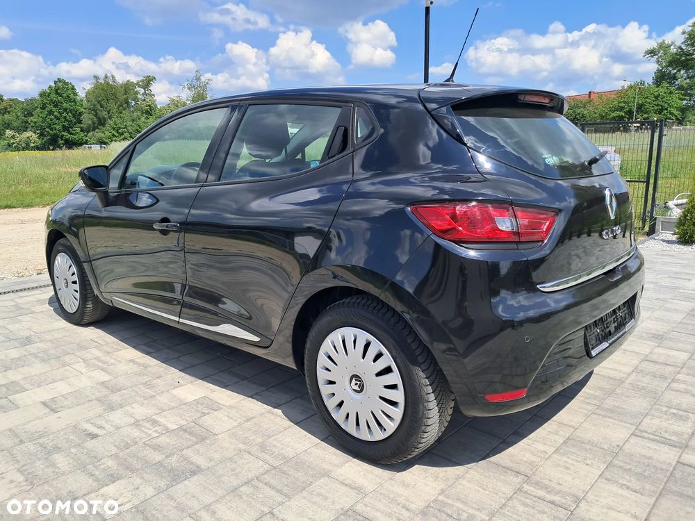 Renault Clio 1.2 16V 75 Business - 4