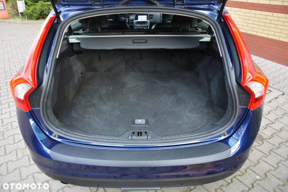 Volvo V60 D3 Ocean Race - 14