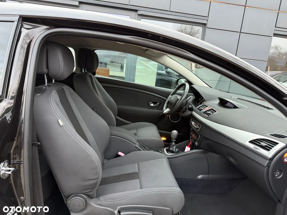 Renault Megane 1.6 16V 110 Authentique - 24