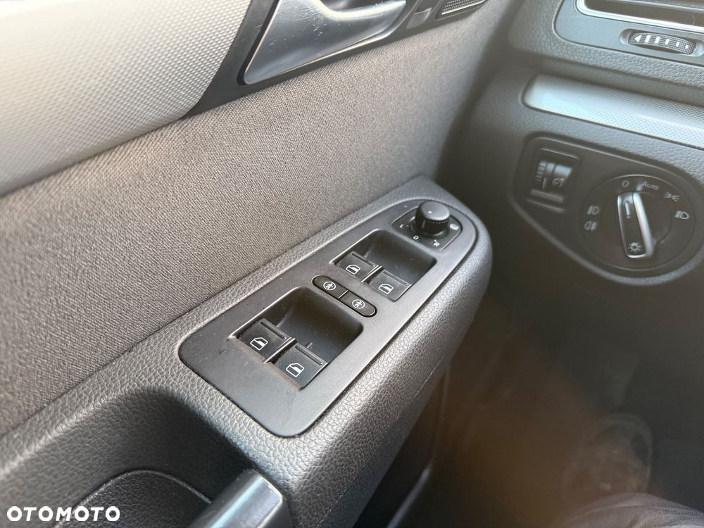 Volkswagen Sharan 2.0 TDI DSG BlueMotion Technology Comfortline - 18
