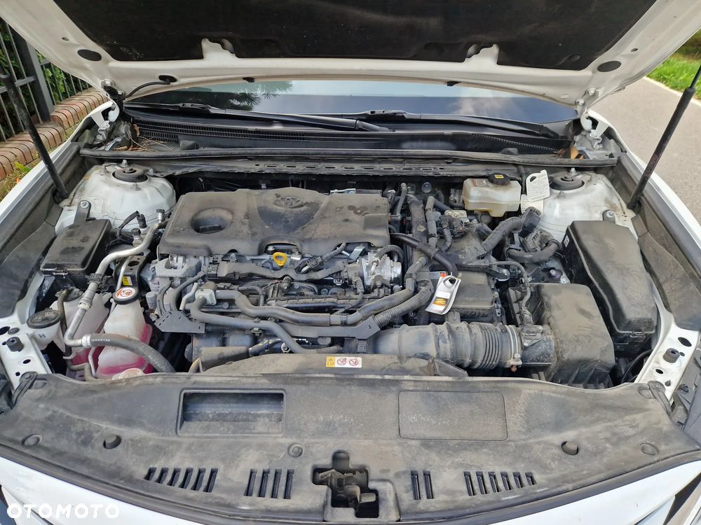 Toyota Camry - 5