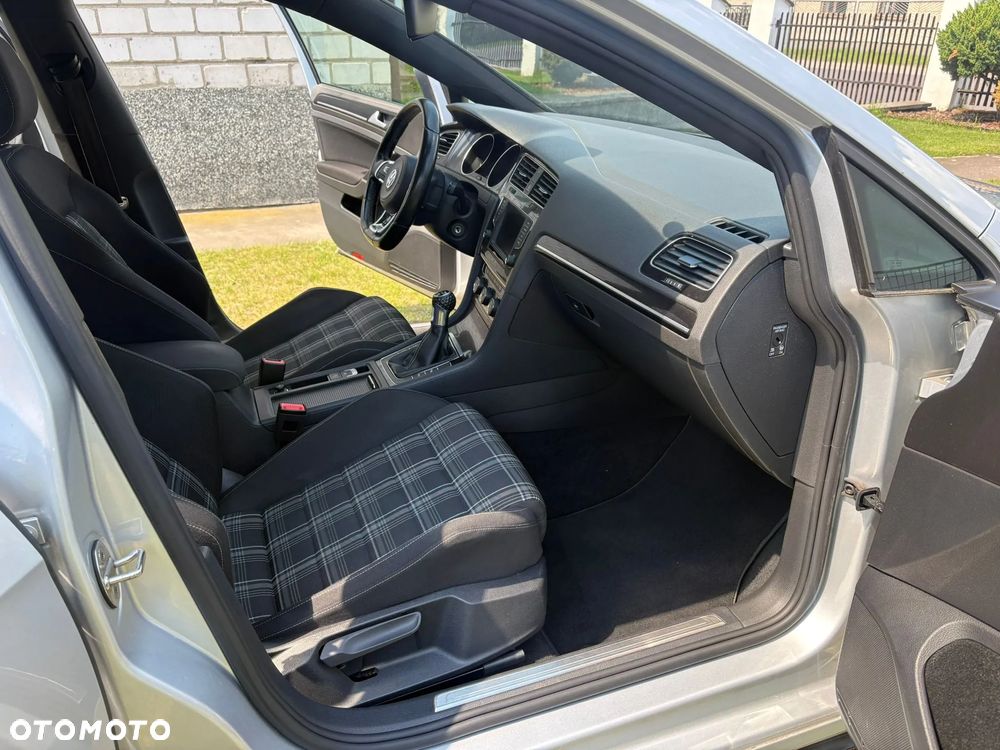 Volkswagen Golf GTD (BlueMotion Technology) - 19