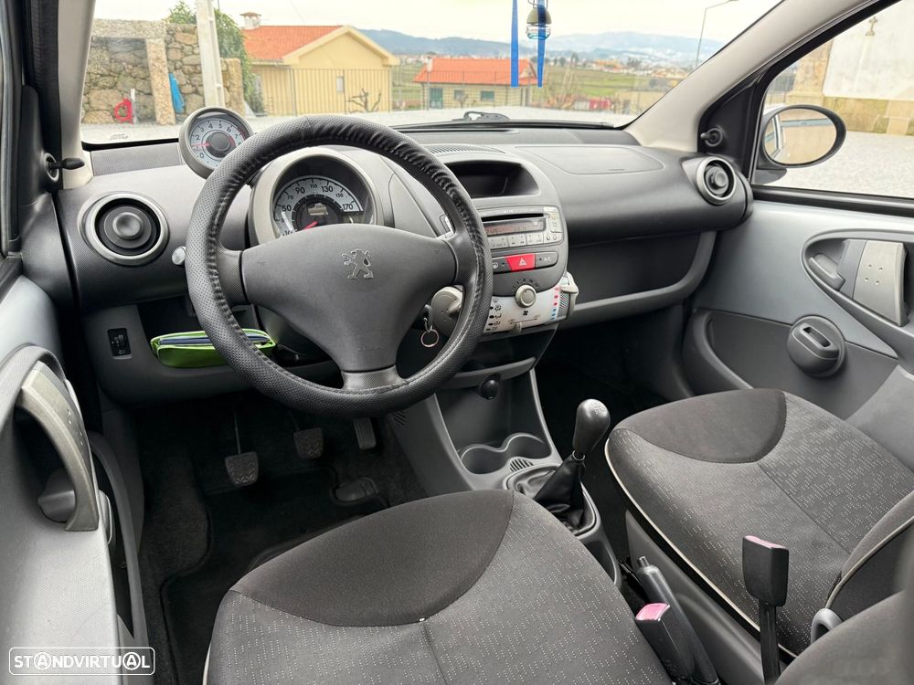 Peugeot 107 1.0 Urban - 8