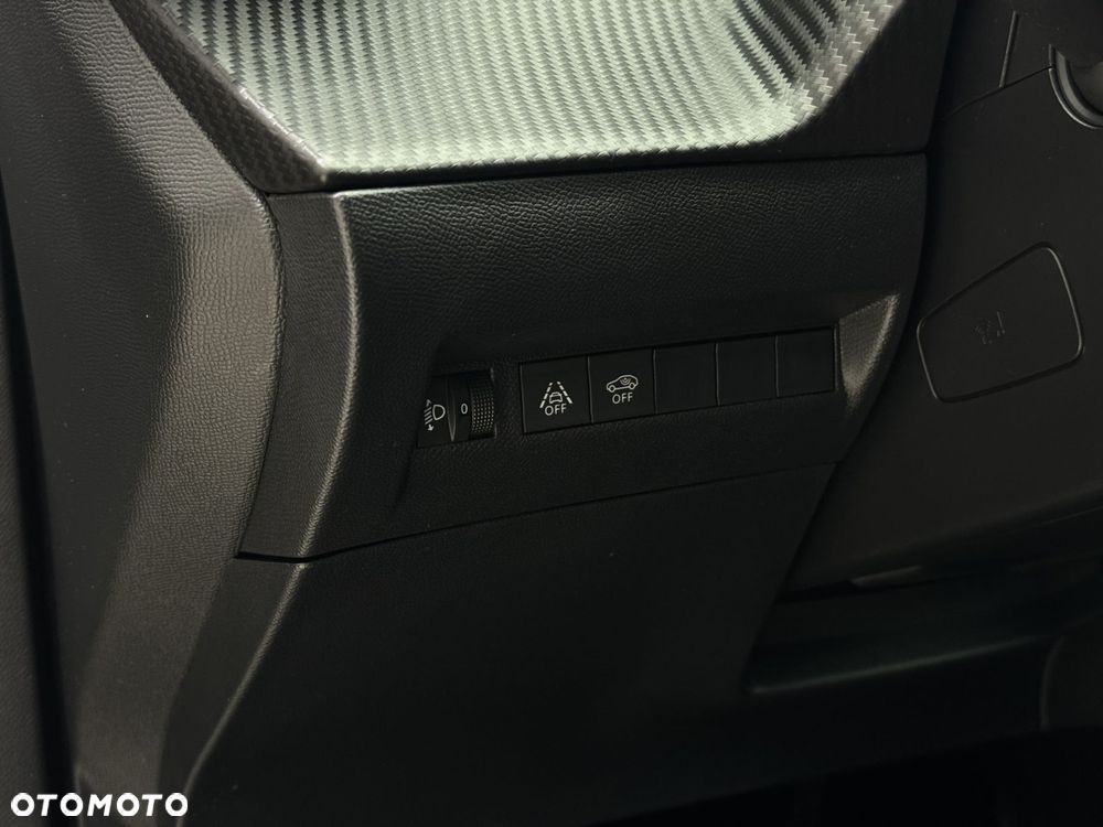 Peugeot 2008 - 21