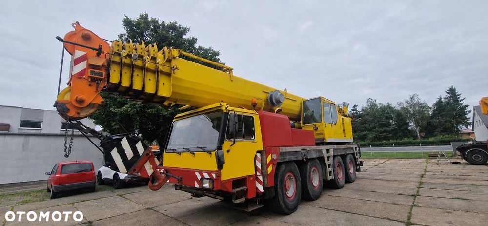 Liebherr LTM 1090/2 - 2
