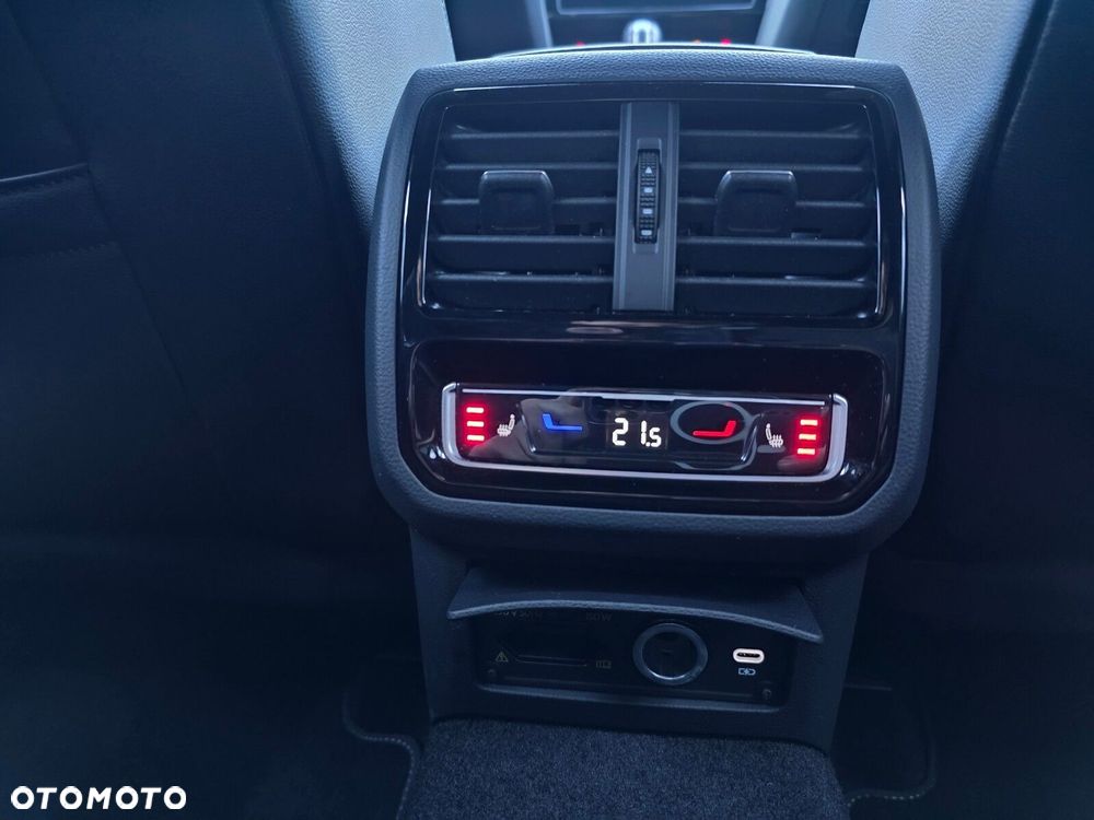 Volkswagen Arteon 2.0 TDI 4Motion R-Line DSG - 28