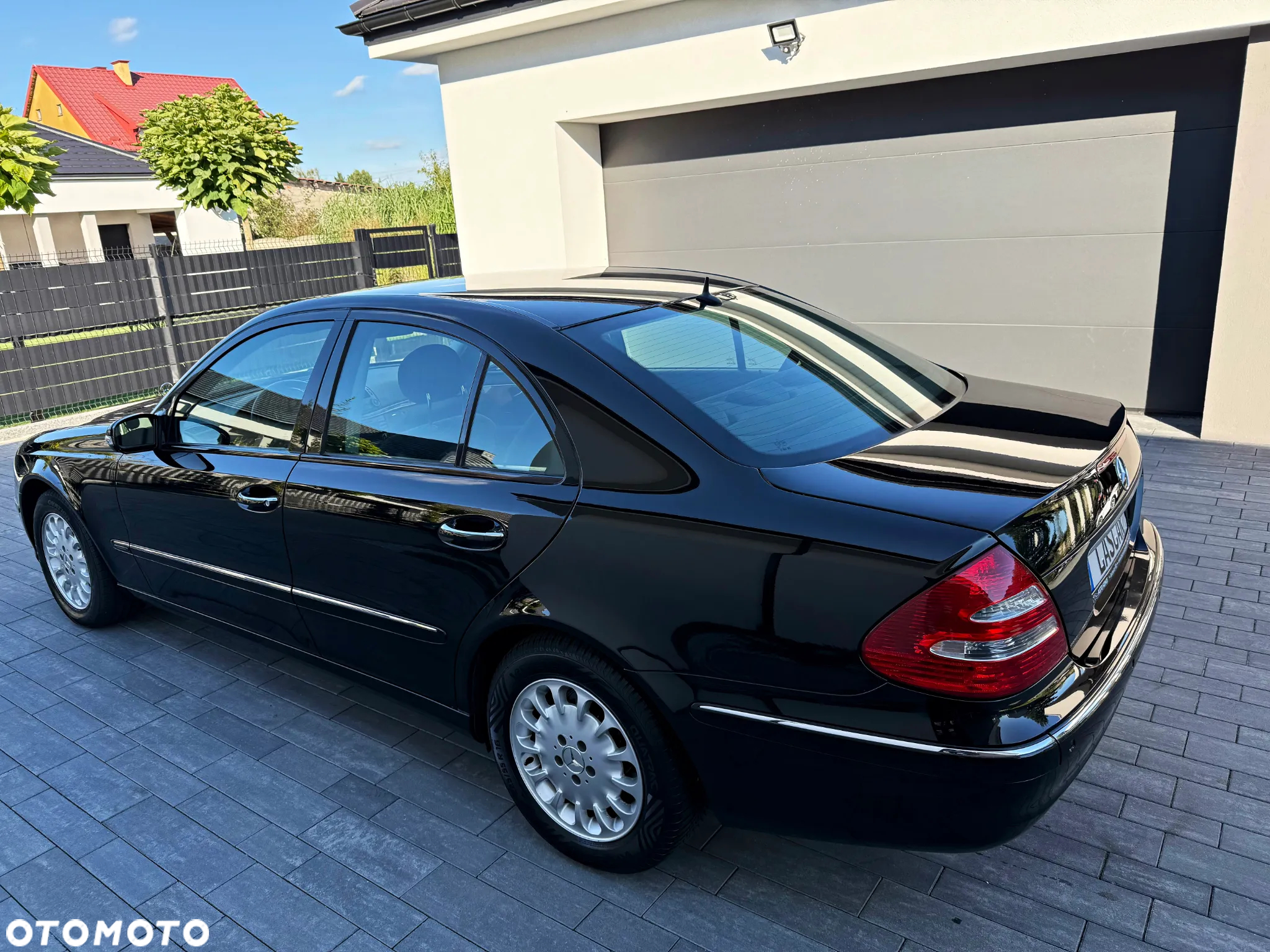 Mercedes-Benz Klasa E - 22