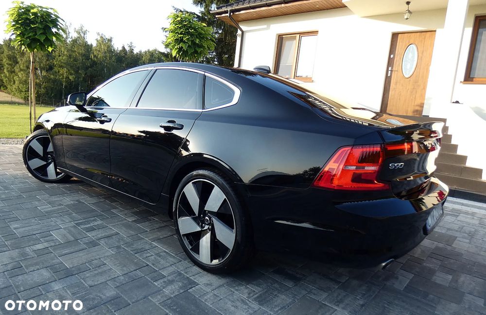 Volvo S90 D4 SCR Momentum Pro - 30