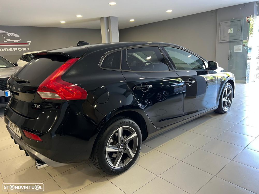 Volvo V40 T2 Kinetic - 8