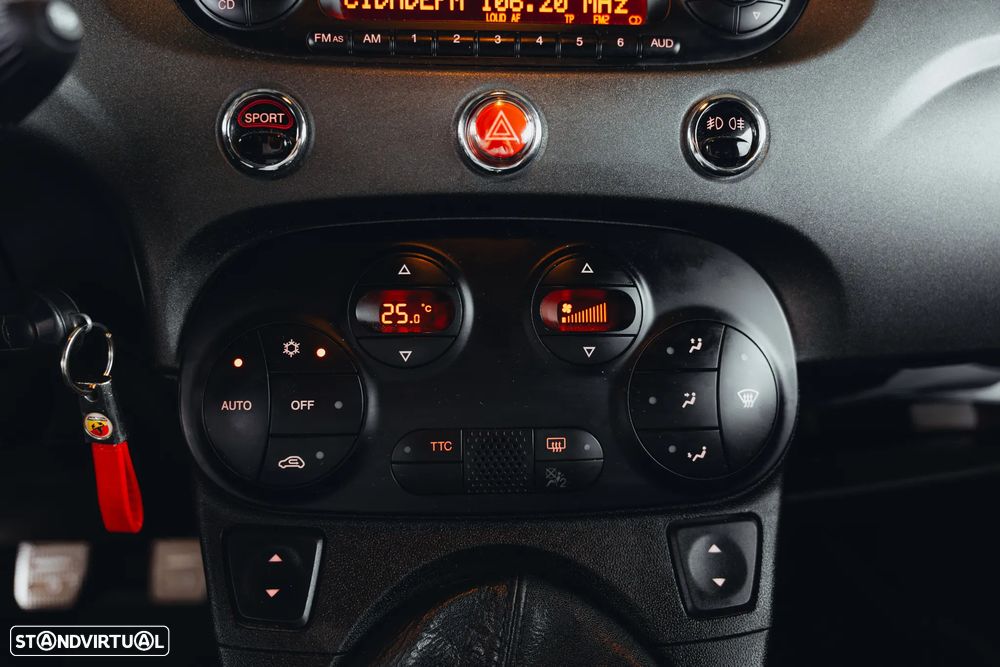 Abarth 595 1.4 T-Jet Competizione - 25