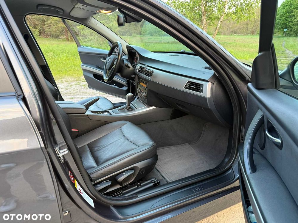 BMW Seria 3 - 12